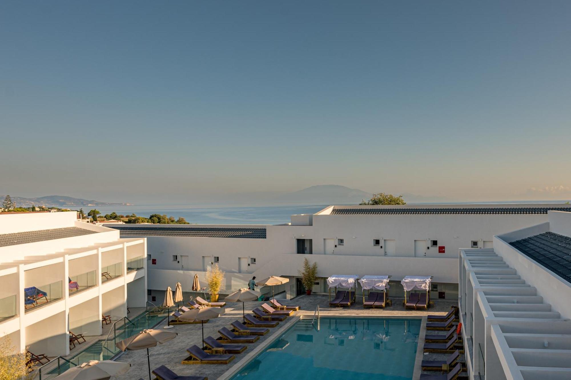 Mirage Bleu Hotel Трагакі Екстер'єр фото